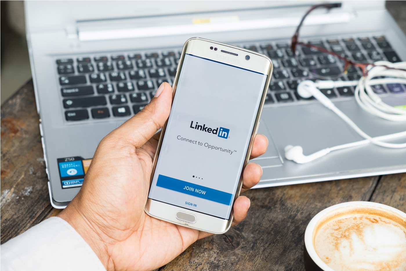 How To Go Viral On LinkedIn In 20 Easy To Understand Steps