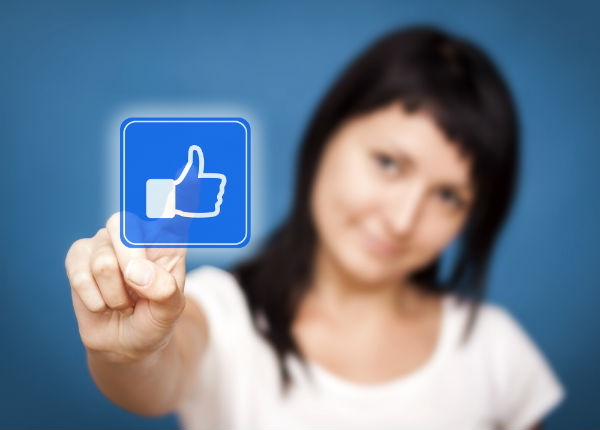 Receive organic likes to Make Facebook Posts Viral